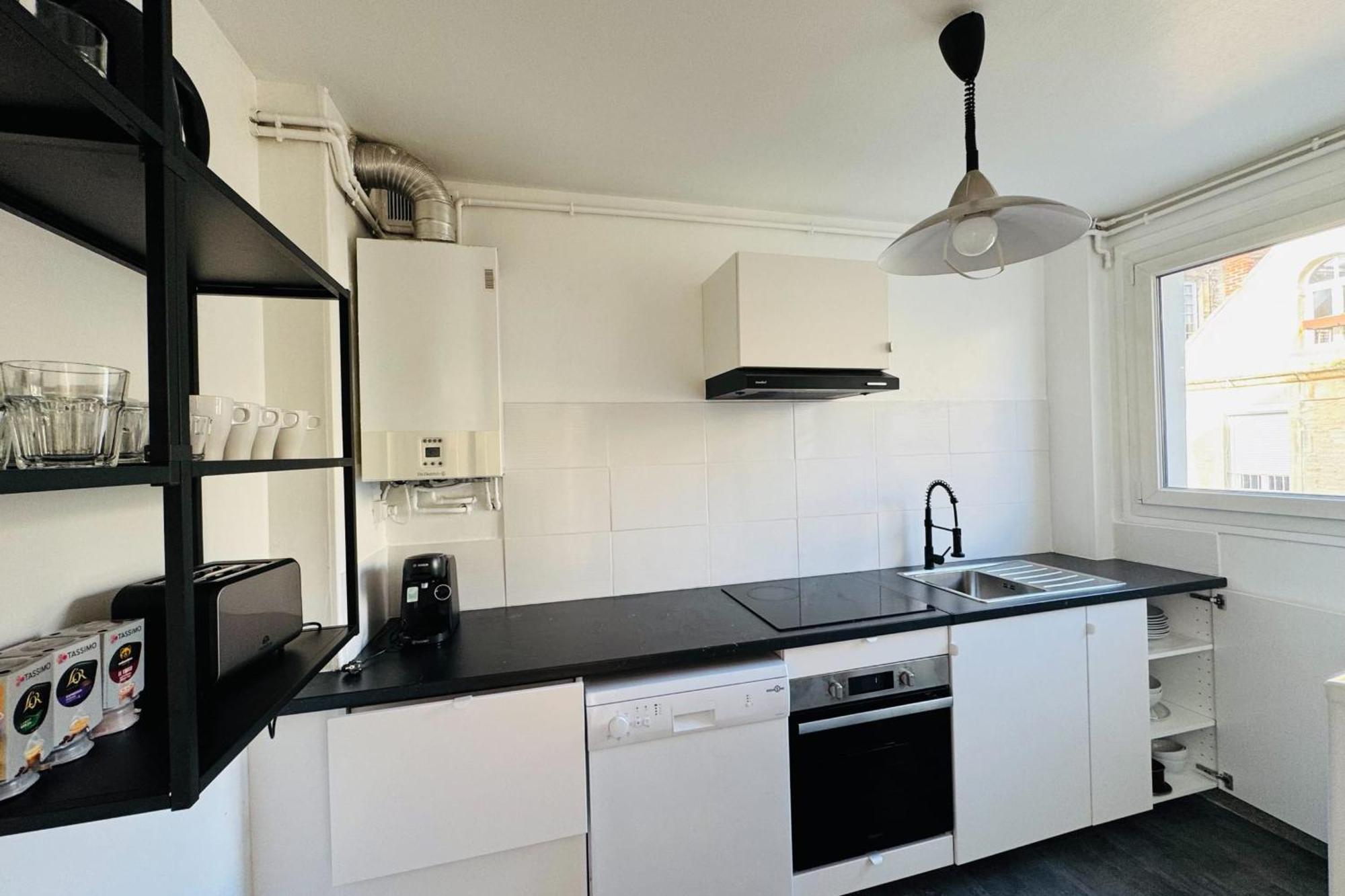 Appartement 5-room In The Heart Of The Center Caen