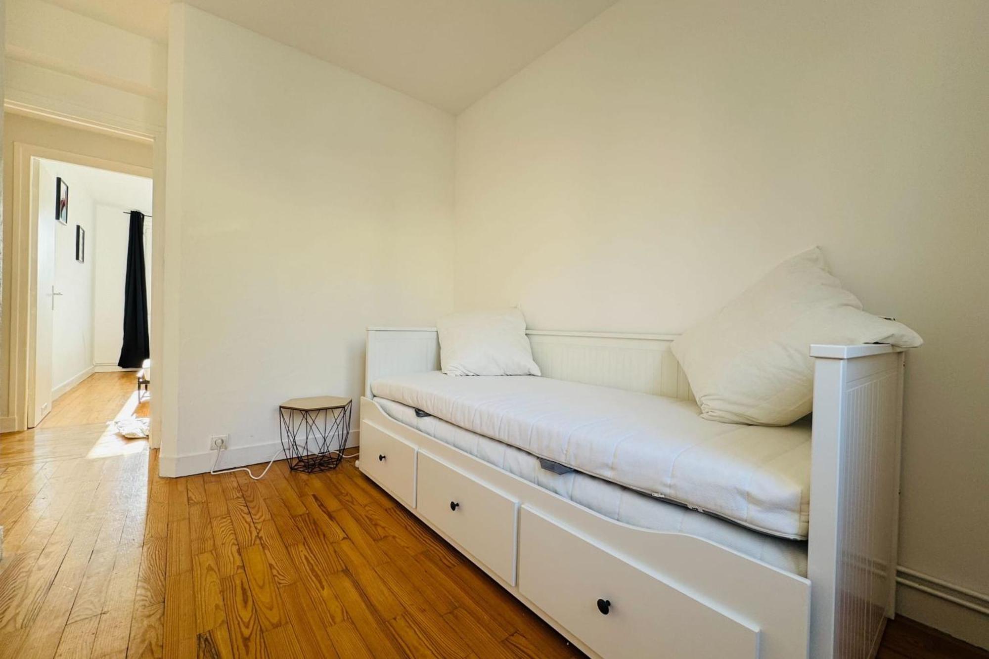 Appartement 5-room In The Heart Of The Center Caen